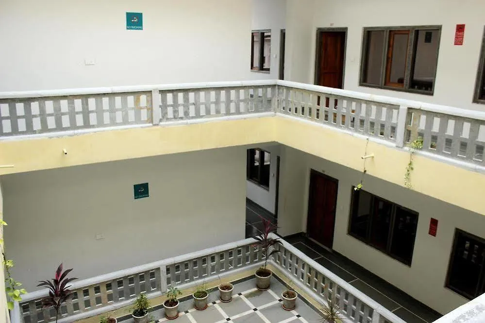 Oyo 1159 Hotel Chandra Prakash